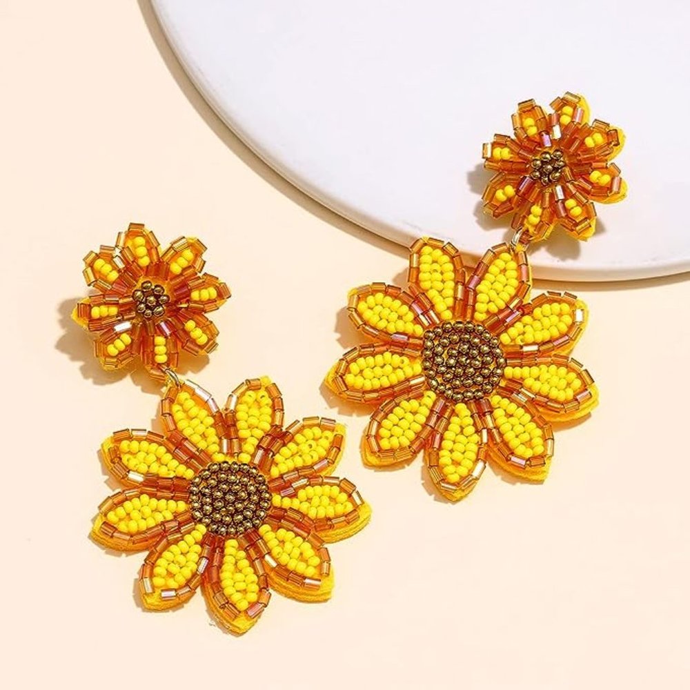 ✨ Zara SunFlower Beaded Drop Earrings ✨